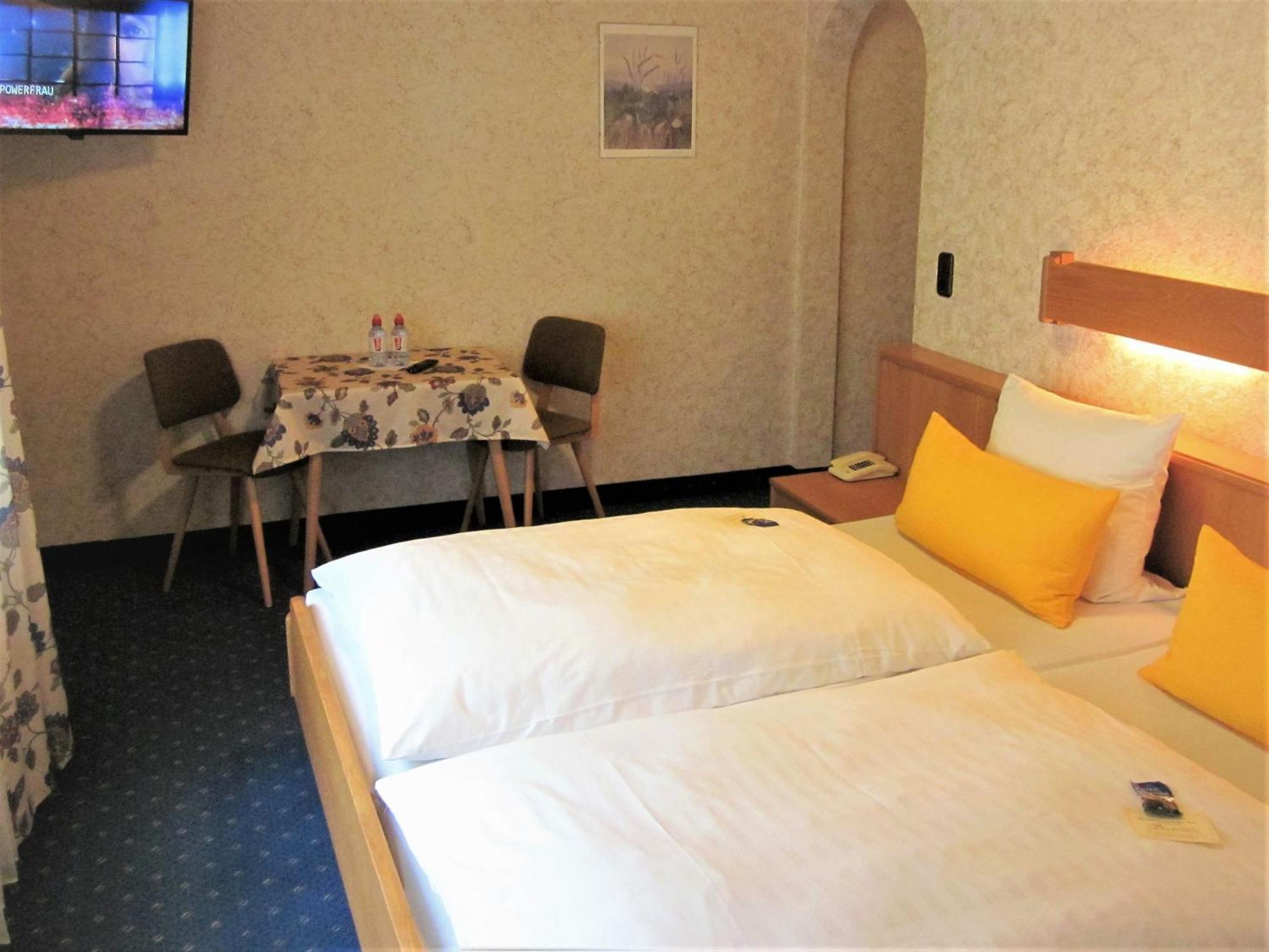 Gasthof Rodachtal Mit Gaestehaus Katharina Schwarzenbach am Wald Room photo